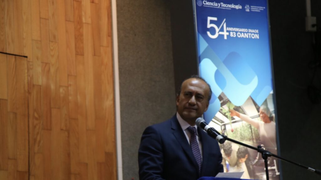 El Diputado Juan Antonio González preside ceremonia del 54 aniversario del INAOE