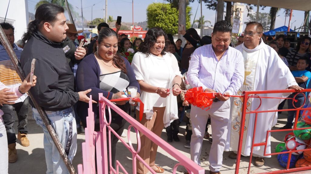 Hoy le regalamos a la niñez un lugar para crecer, jugar y soñar con los juegos infantiles de San Gregorio Zacapechpan: KARINA PÉREZ