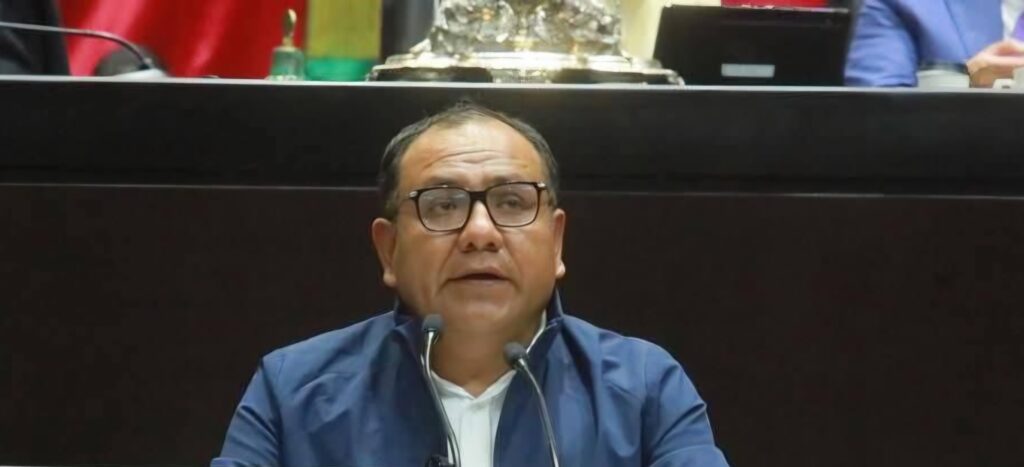 Aprueban en Congreso esquemas regionales de disponibilidad de medios aéreos para combatir incendios forestales promovida por ADOLFO ALATRISTE